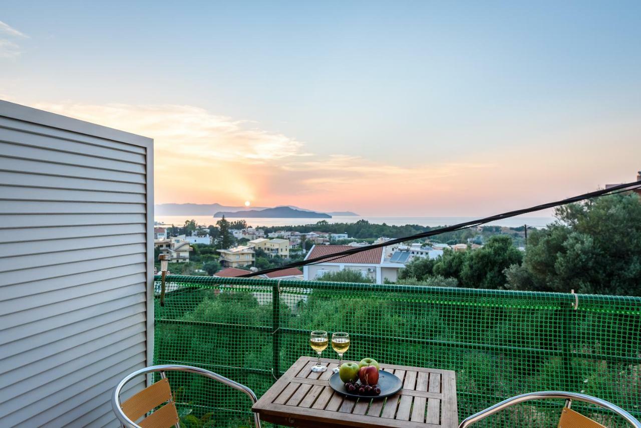 Golden Beach Hill Apartments Kato Daratso Exteriér fotografie